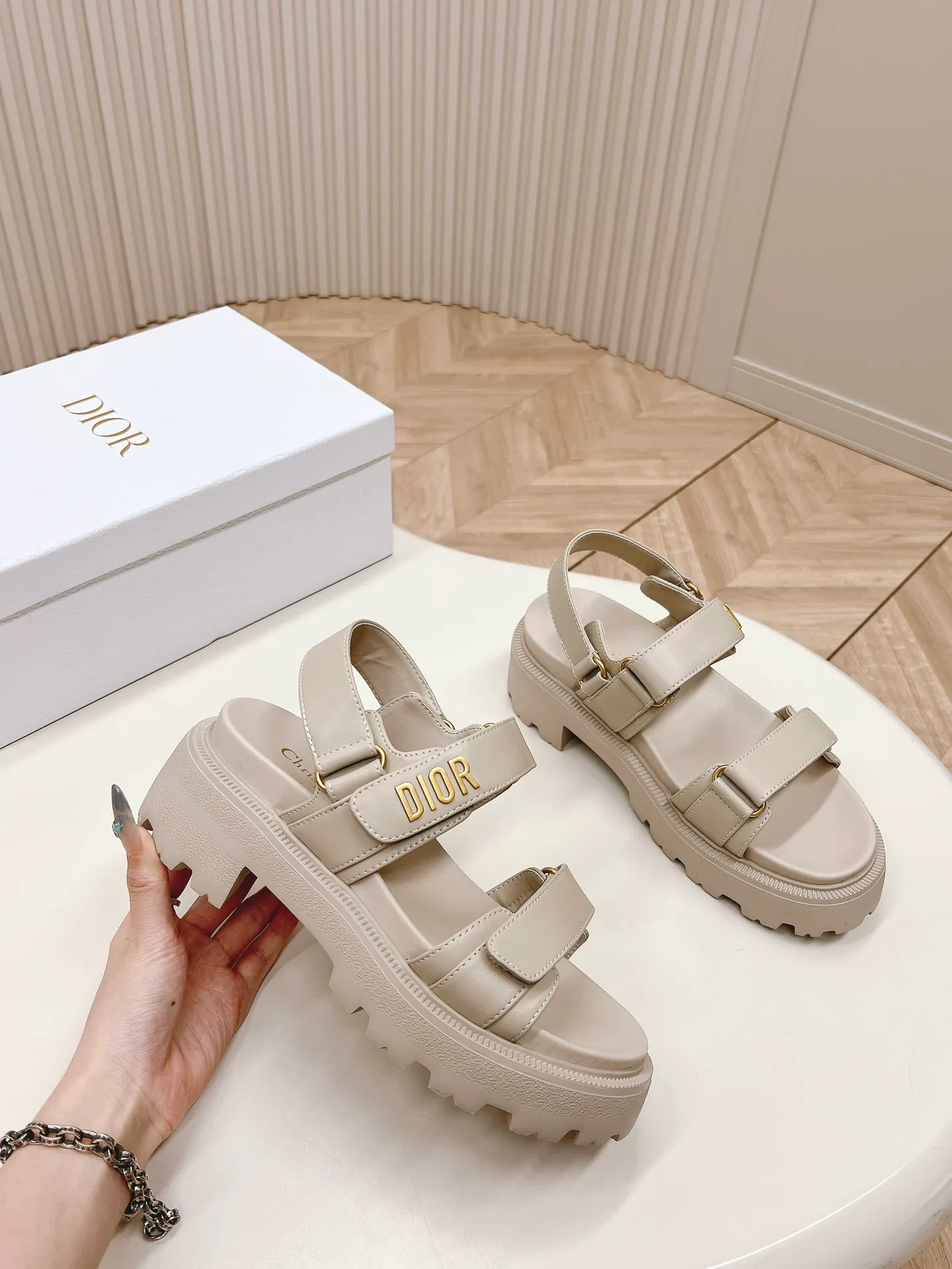 👟👟Ex-factory price 540👟👟 Hot high-heeled series is on the market! New classic upgraded high-heeled bottom model, super good-looking 2024Dior Classic Velcro high-heeled sandals and slippers series, original replica, high version, super durable and versatile, very comfortable on the feet, slimming and taller, whiter, original leather upper, original D hardware buckle, original TPU outsole, heel height is about cm, size: 35-42